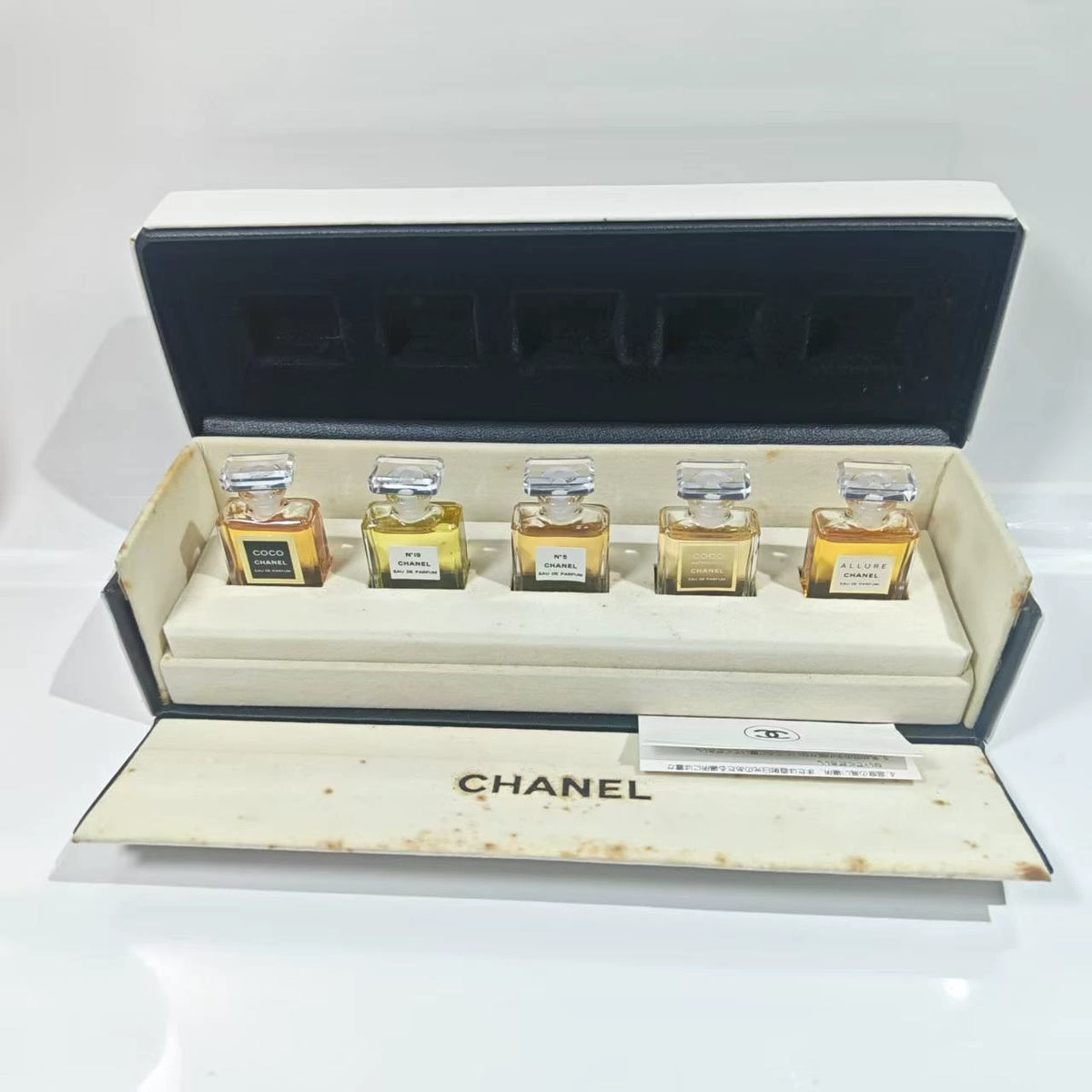 020926-463 Chanel set bottles Perfume