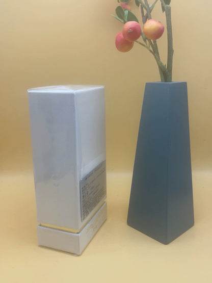 301225-83 Tom Ford Eau deParfum EDP Perfume 100ml 3.4oz