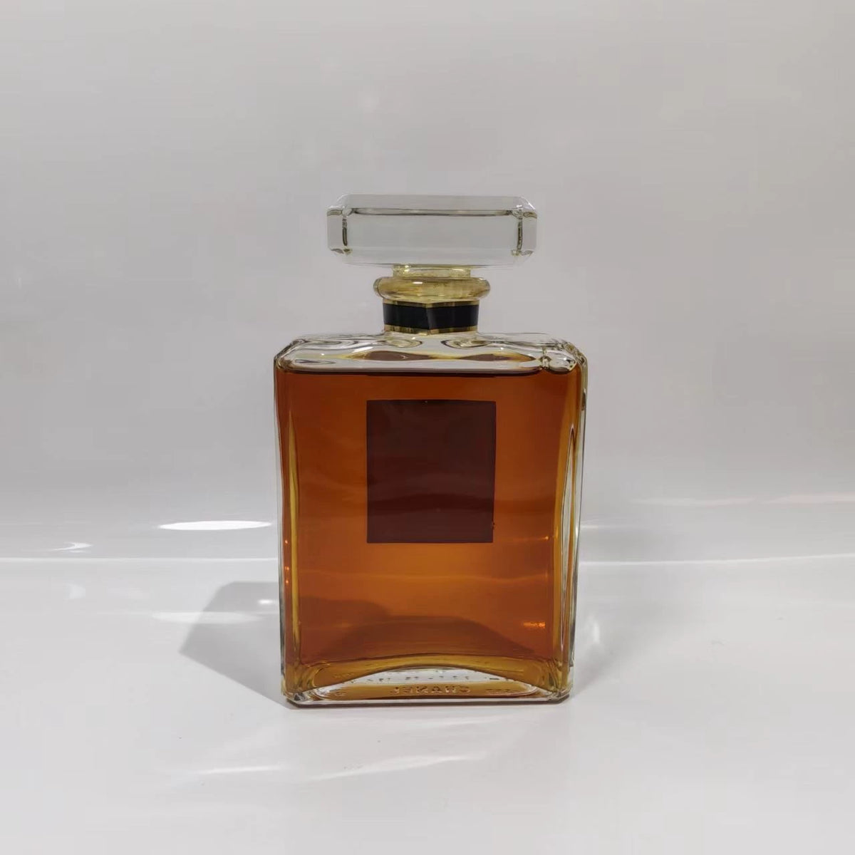 020926-28 Chanel coco lady