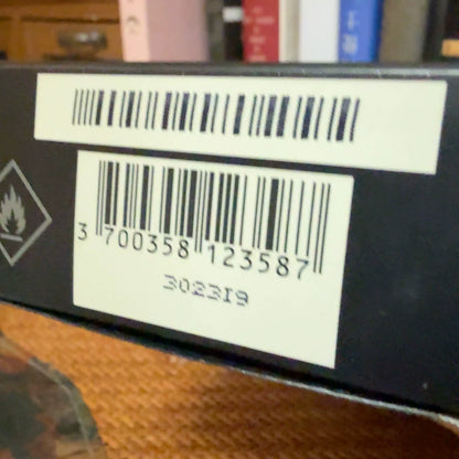 011225-69 Serge Lutens Eau de Parfum EDP 100 ml 3.4 oz