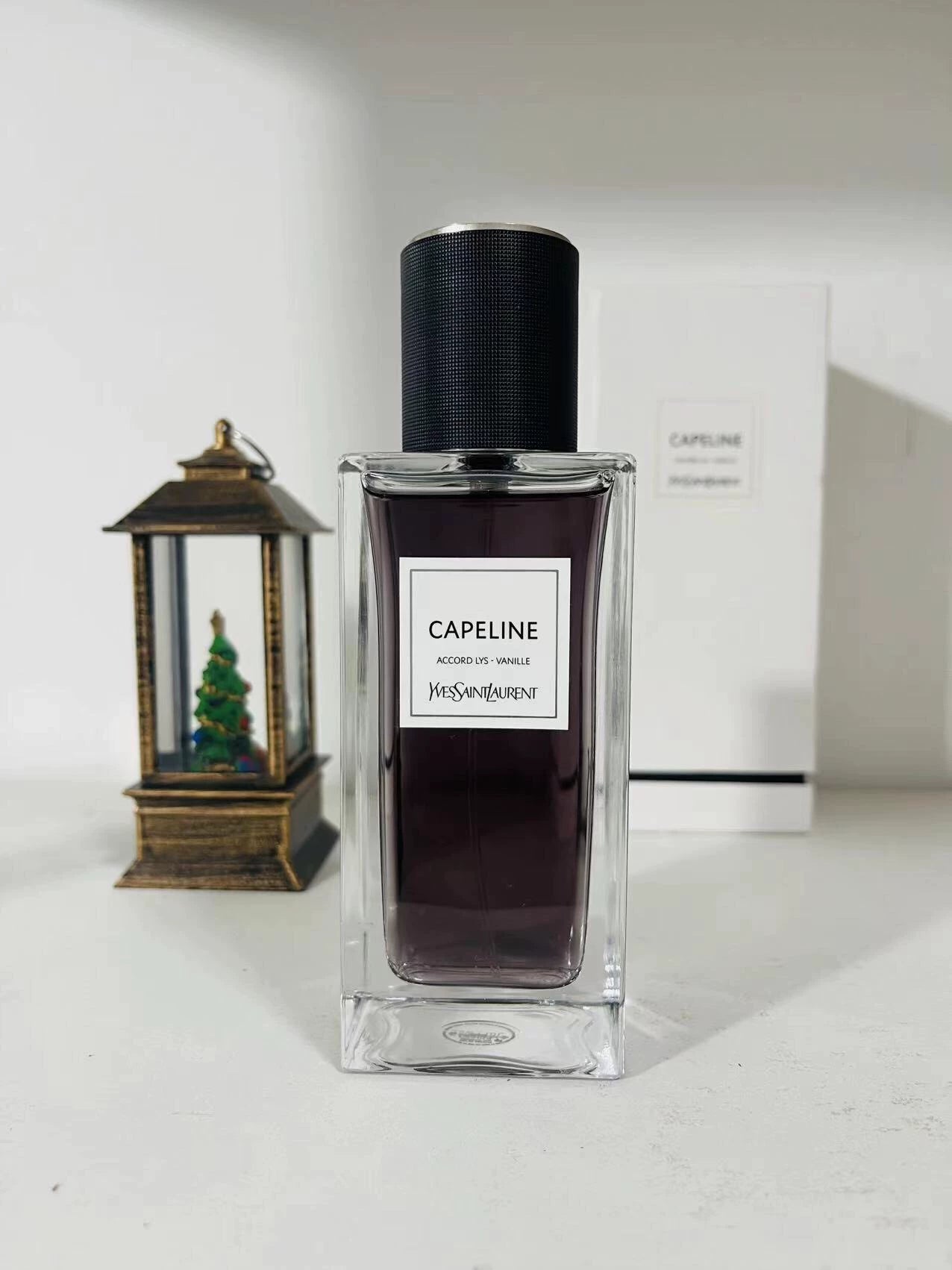 260526-15 Yves Saint Laurent hat 125ml 4.2 oz