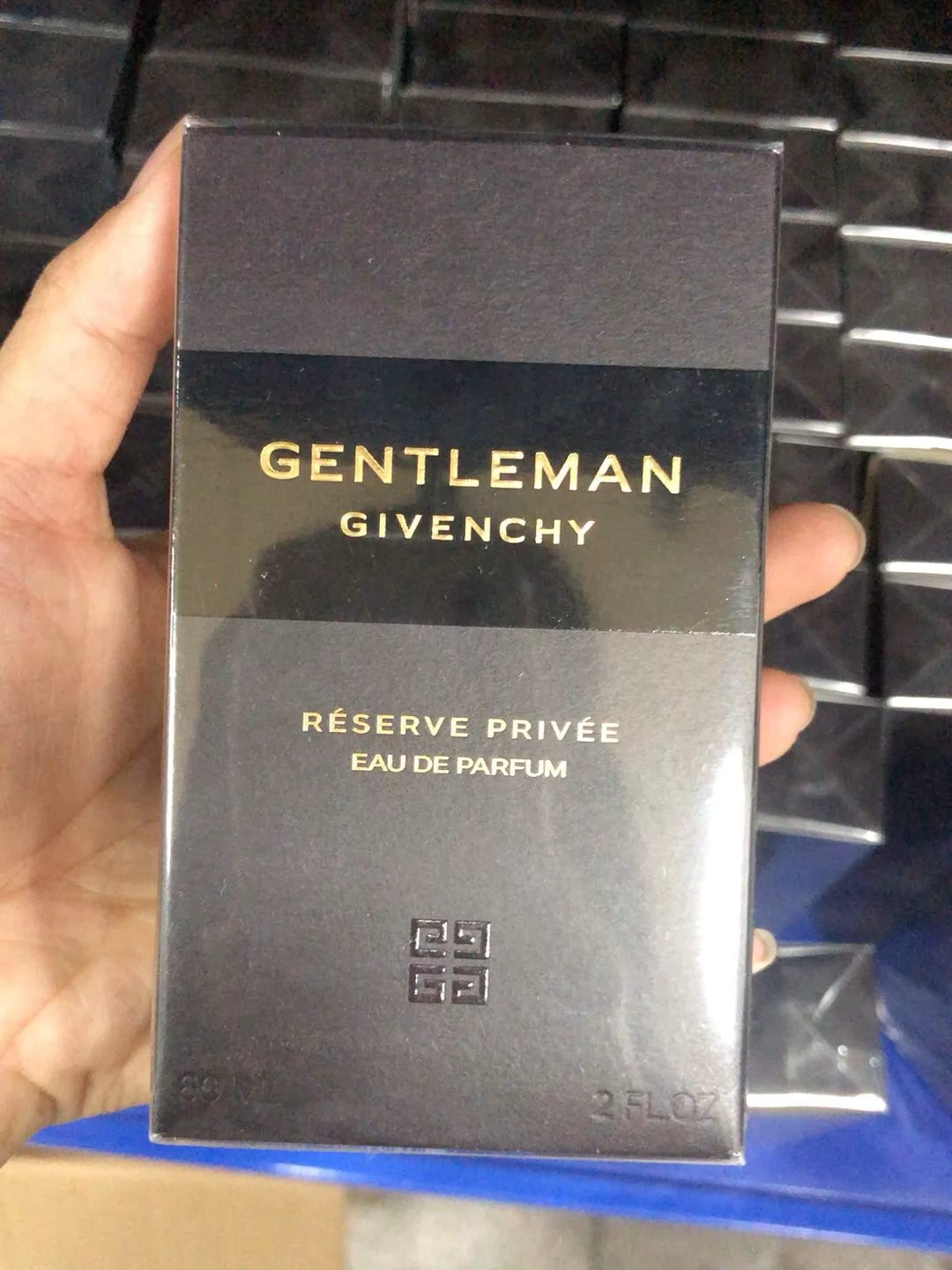 150726-156 Givenchy Gentleman Private Parfum 60ml 2 oz