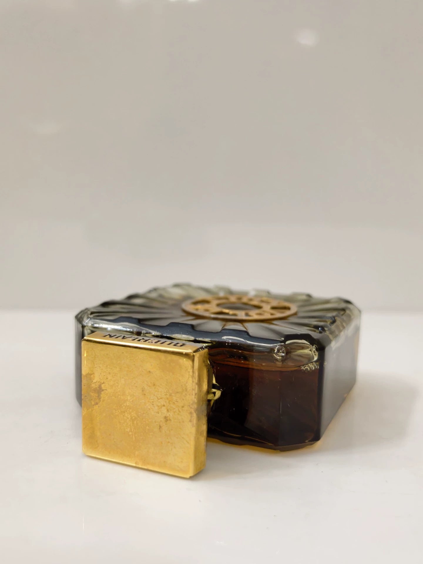 220226-81 Guerlain vol de nuit 30ml 1 oz parfum perfume