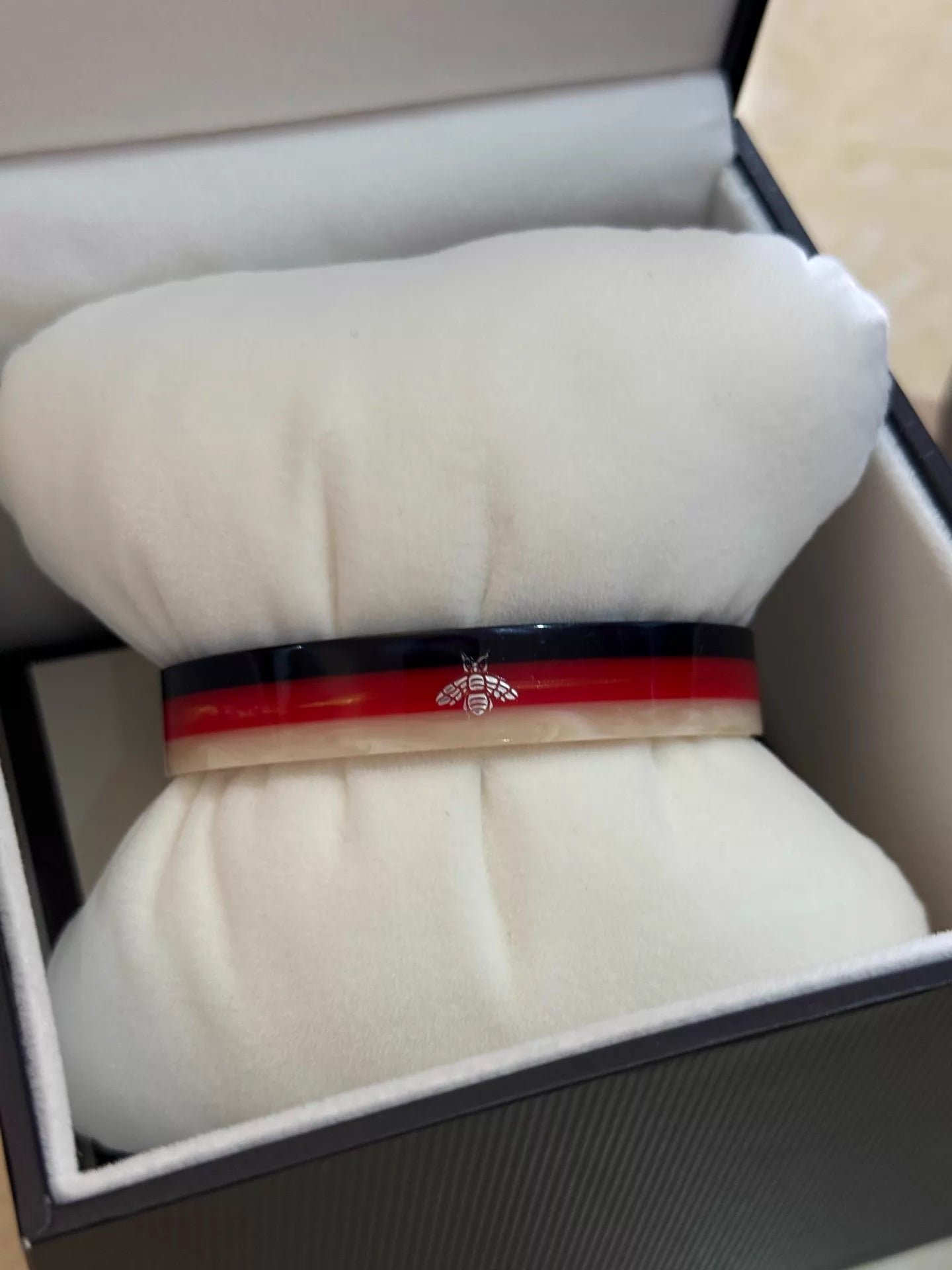 020426-watch-45 Gucci Authentic limited edition