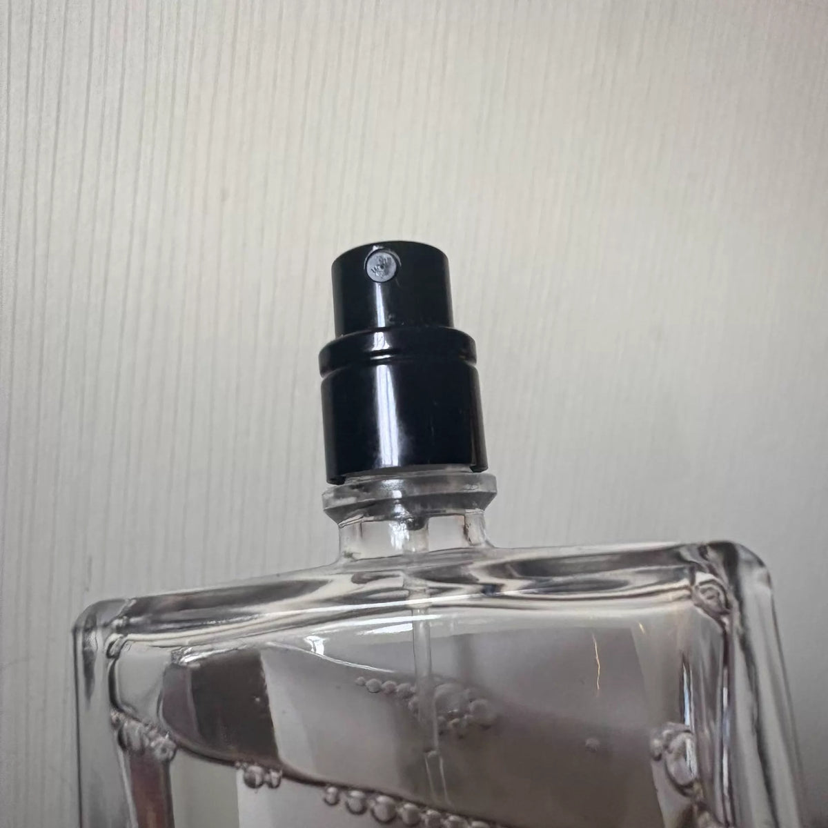 051026-lutens-145 Serge Lutens Ludan iron lily Perfume 100ml 3.4 oz
