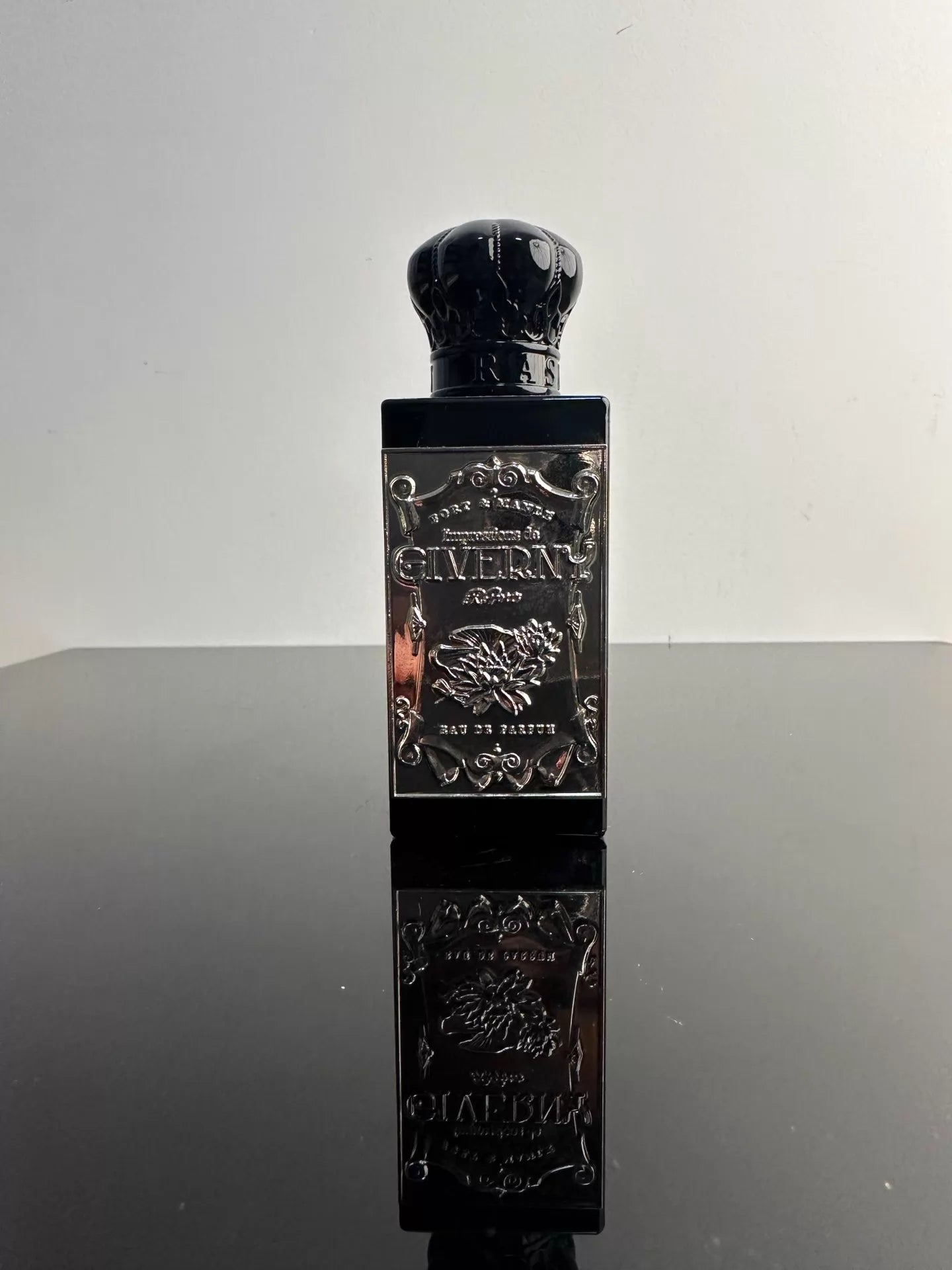 250626-87 Fort Manle Giverny Perfume 50ml 1.7 oz