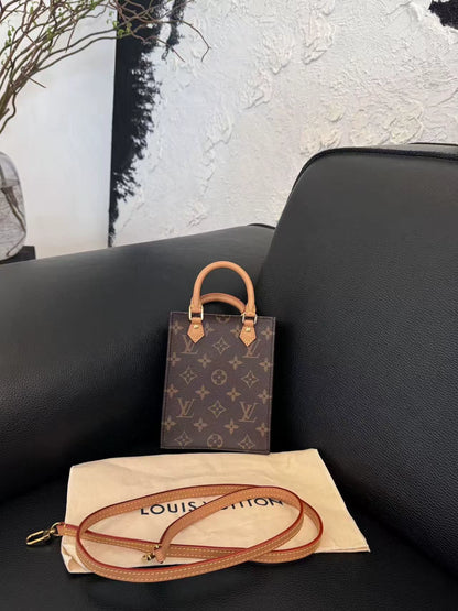 150626-bag-37 Louis Vuitton LV mini tote bag