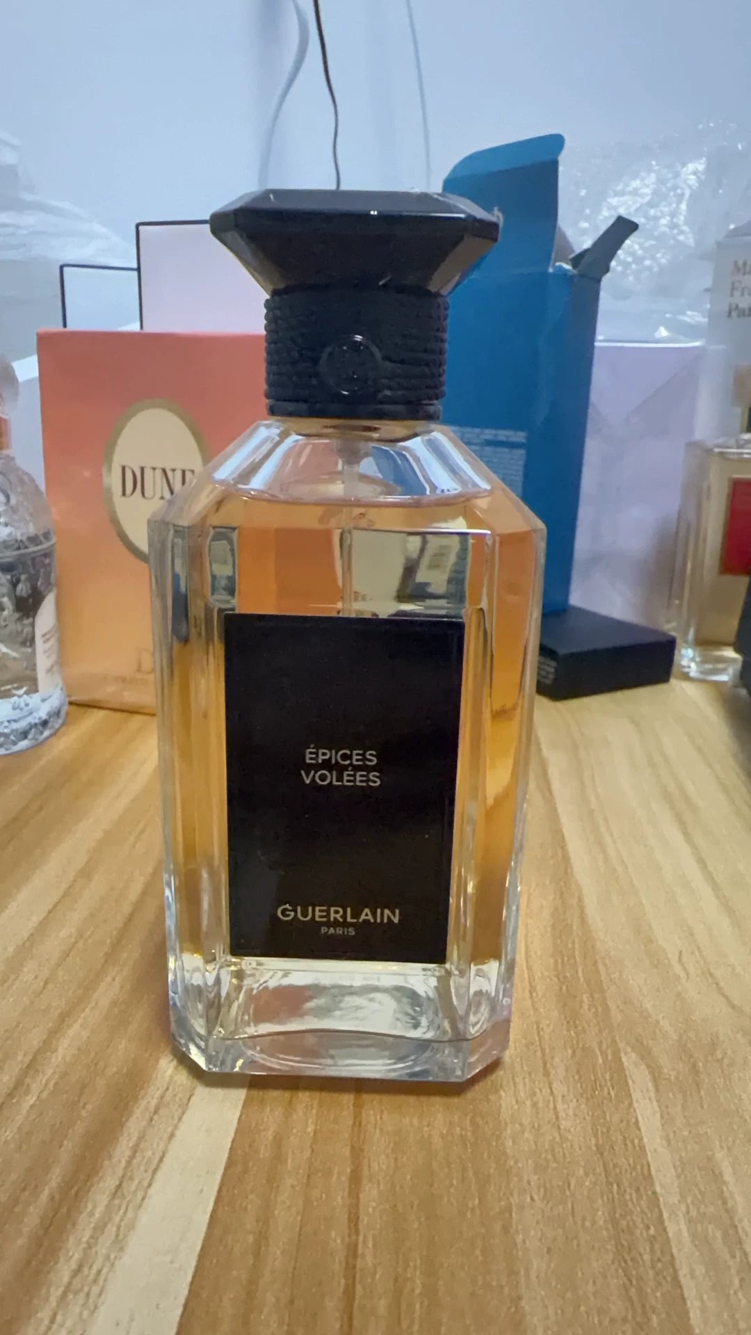 150926-221 Guerlain Art Salon Midnight Gentleman 200ML 6.8 oz