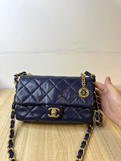 150626-bag-27 Chanel 22s blue gold handbag