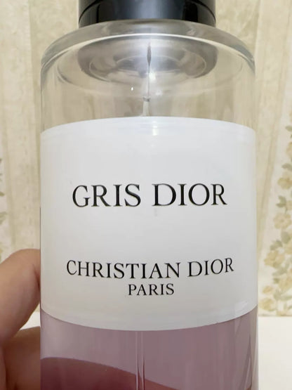 070526-151 Dior Montaigne Salon Perfume 250ml 8.5 oz