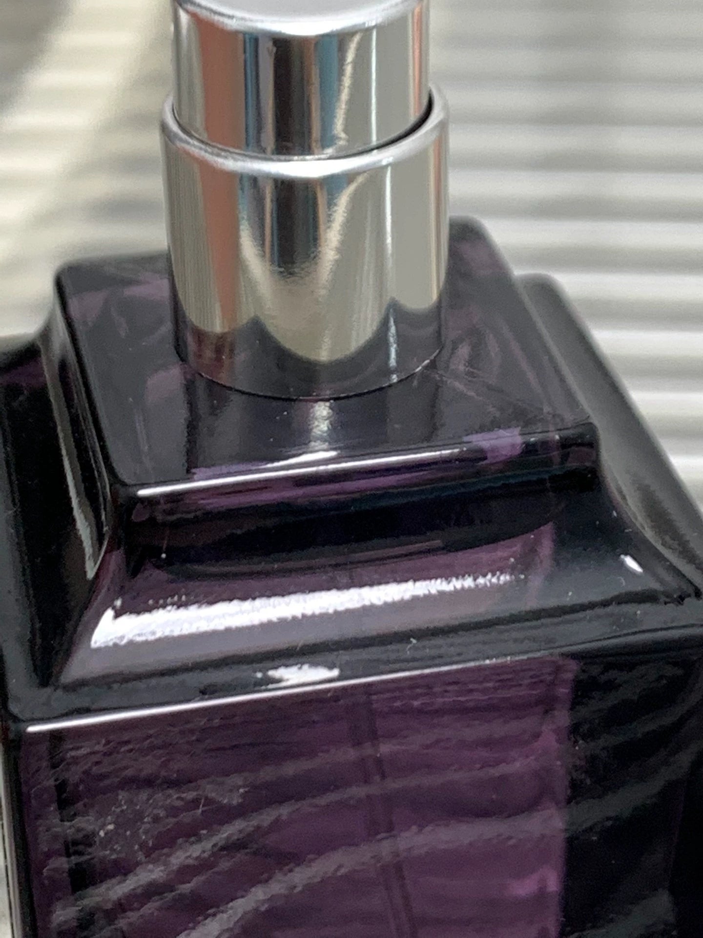 280726-138 Tom Ford Boxless Scarlet Ebony 50ml 1.7 oz