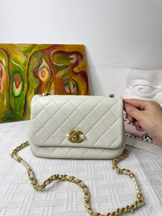 150626-bag-15 Chanel white lychee cowhide cc handbag