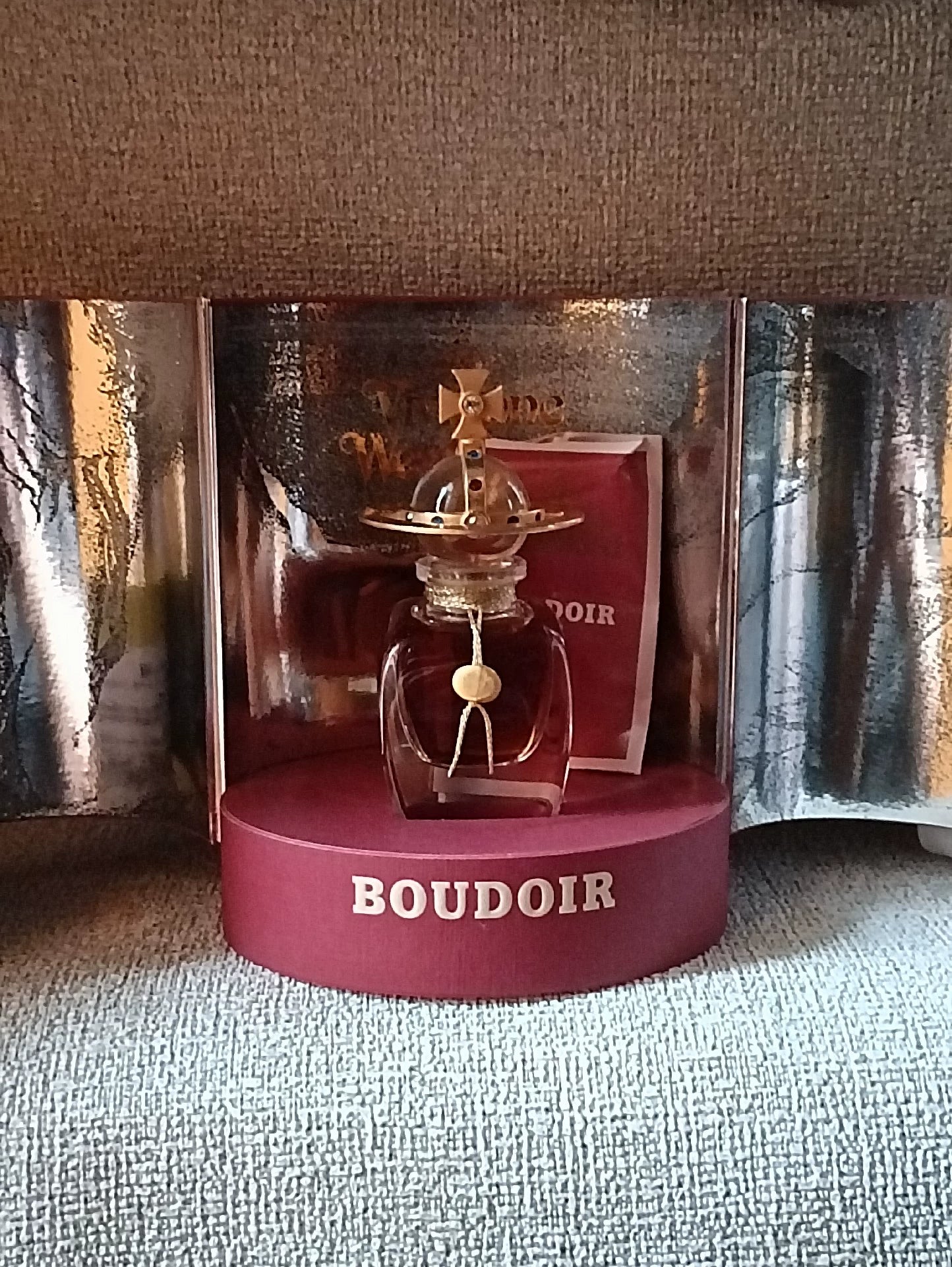 190526-149 Vivienne Eastwood Queen 20ml 0.7 oz