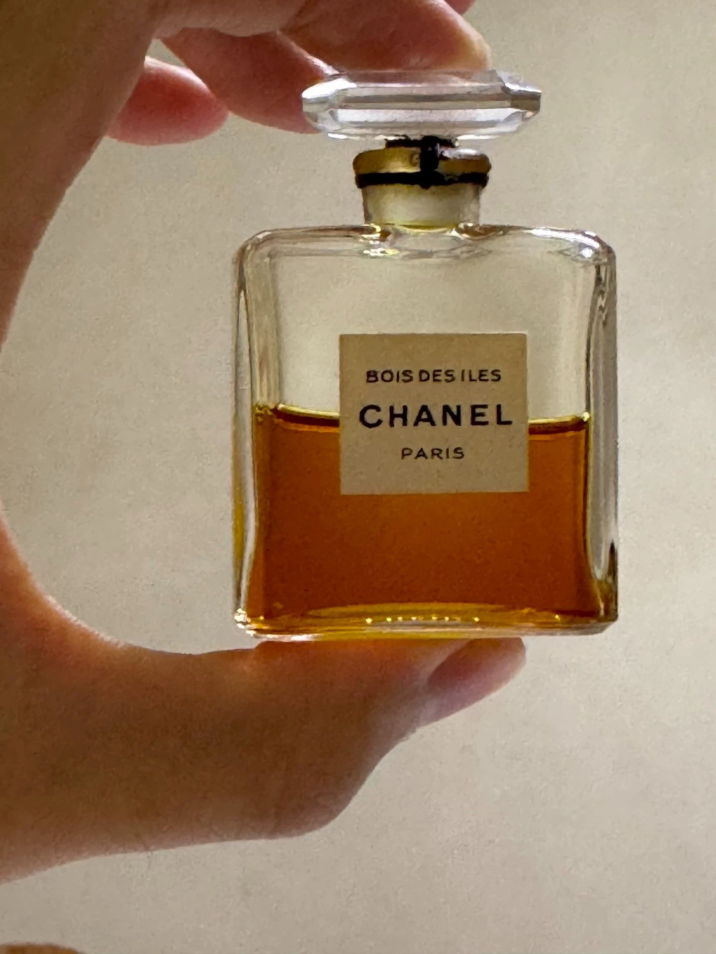 010325-19 CHANEL BOIS DES ILES  14ml 1/2 oz Parfum