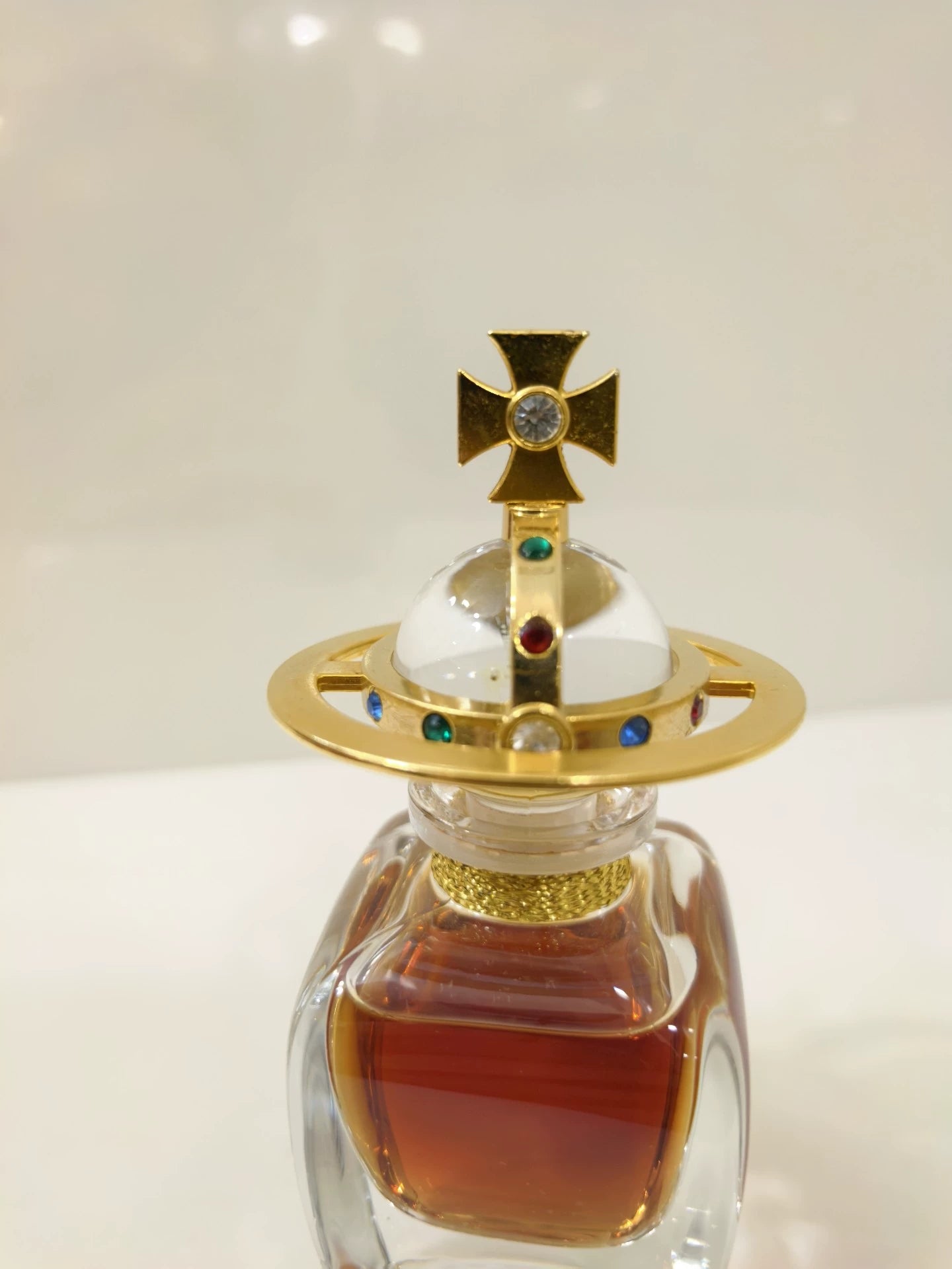 210526-46 Viviennie Westwood Queen Mother of 20ml 0.7 oz