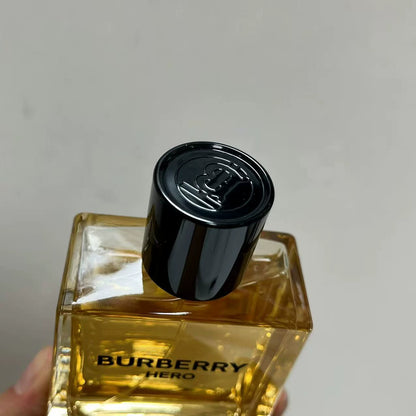 05826-380 Burberry Hero Men EDT 100ml 3.4 oz