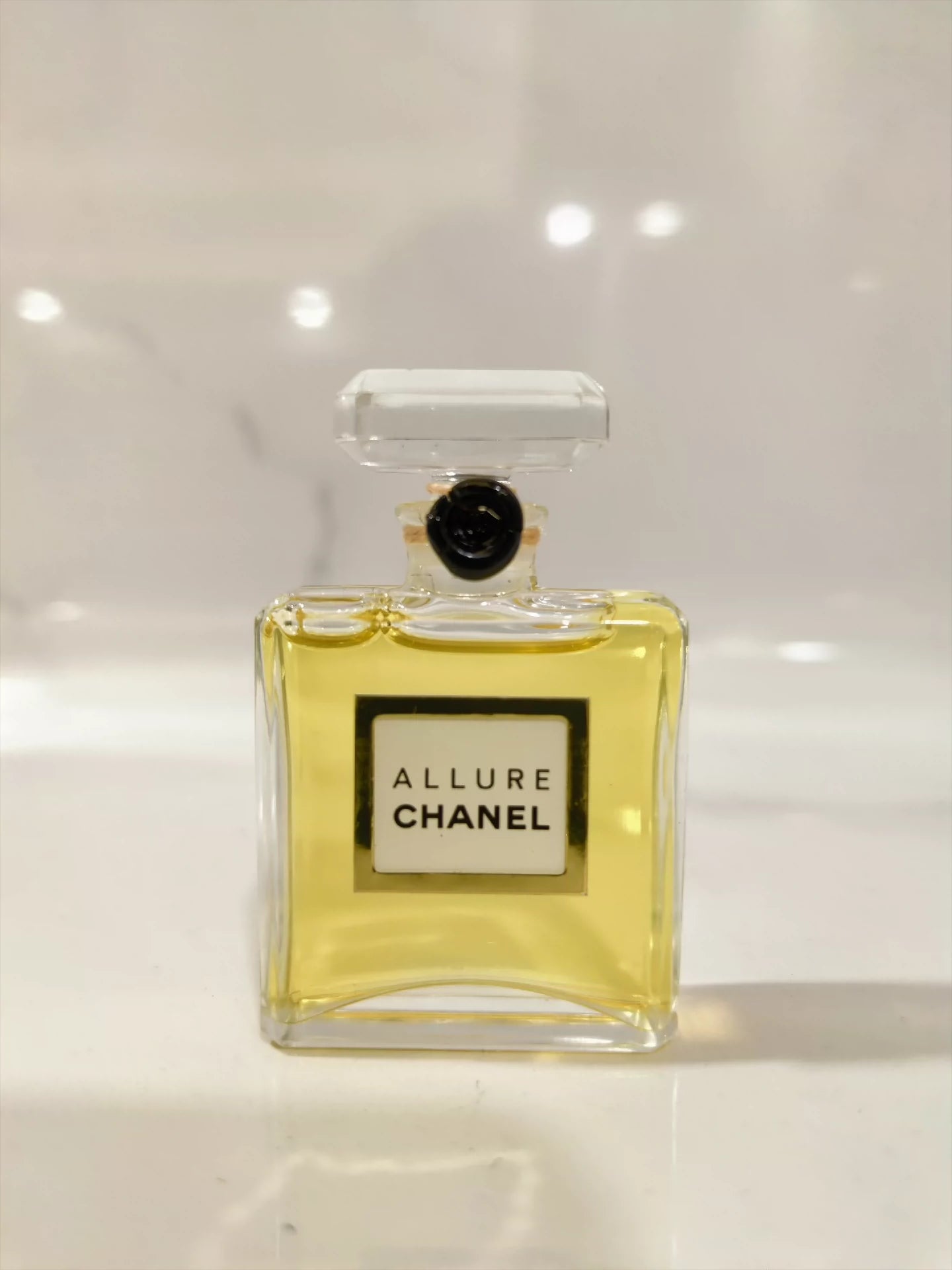 130125-47 Chanel Allure 7.5ml 1/4 oz Parfum