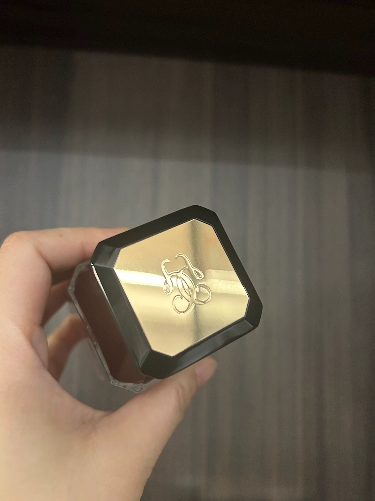 131225-43 Guerlain Feve Gourmande Eau de Parfum EDP