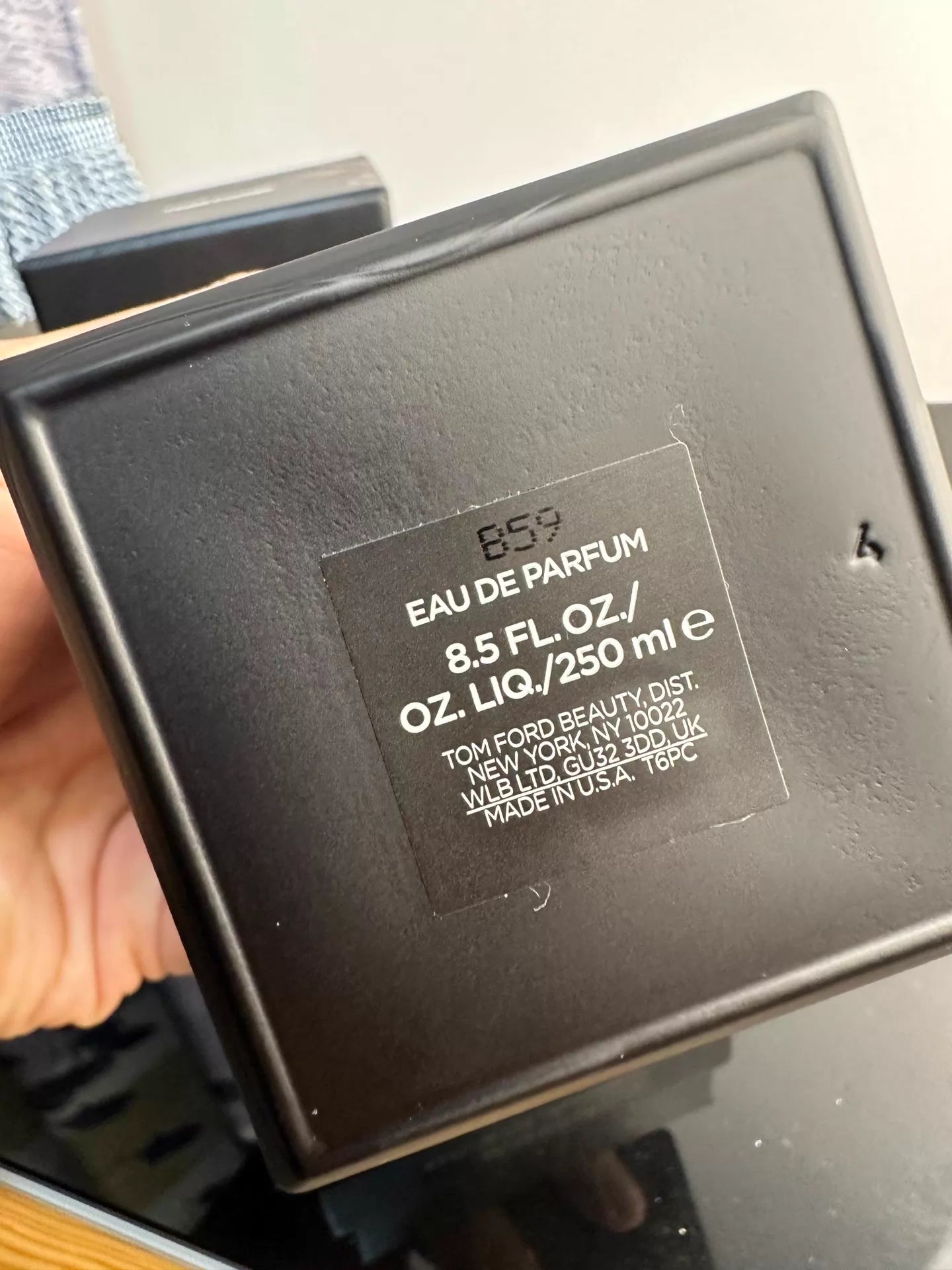 250626-4 Tom Ford Fabreuse is full. 250ml 8.5 oz