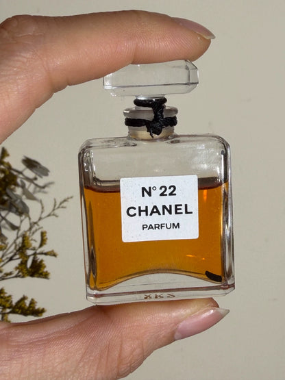 210426-11 Chanel Old version of Perfume 7.5ml 0.25 oz