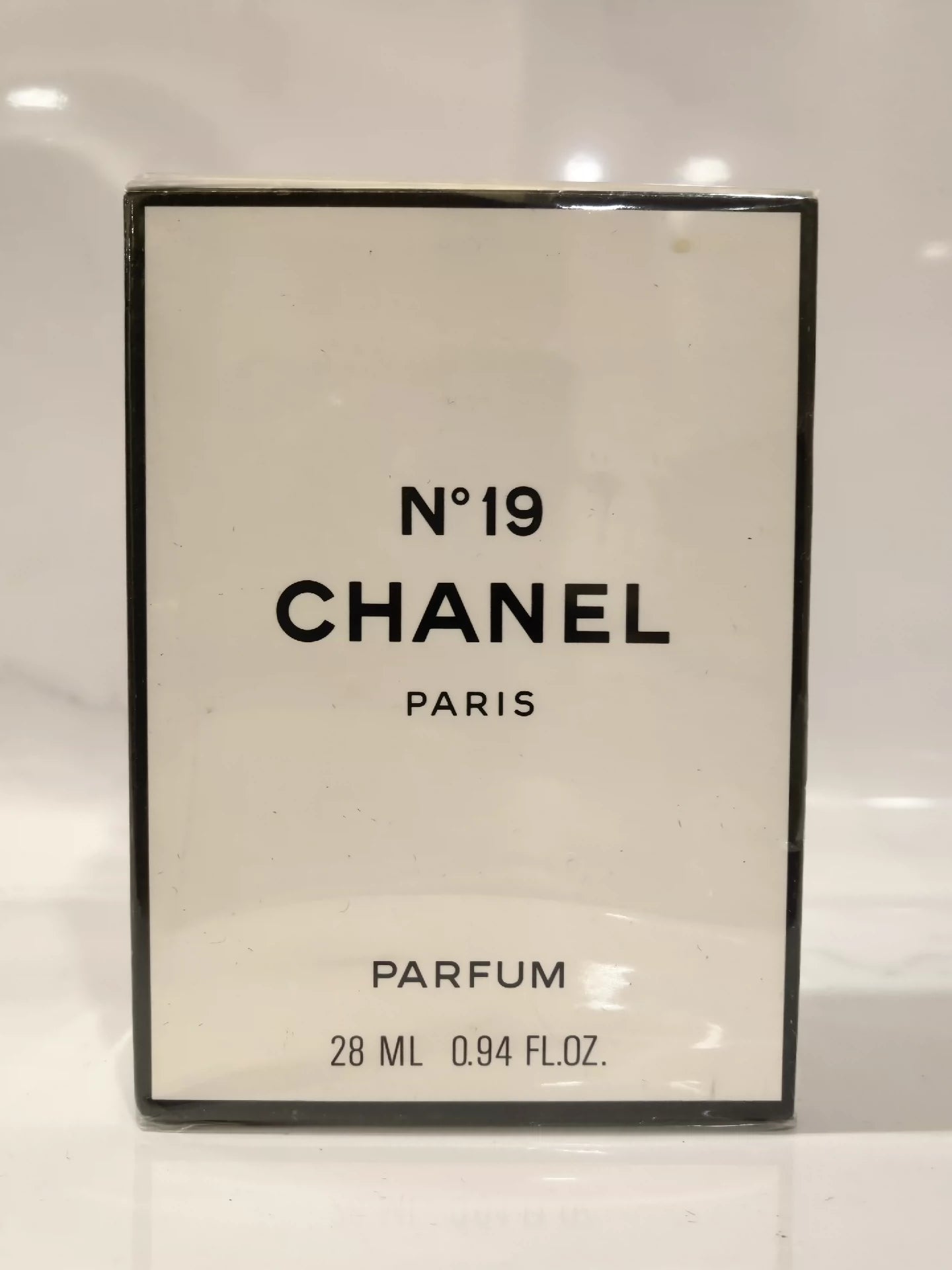 150225-14 Chanel No. 19  28ml  1 oz Parfum Perfume