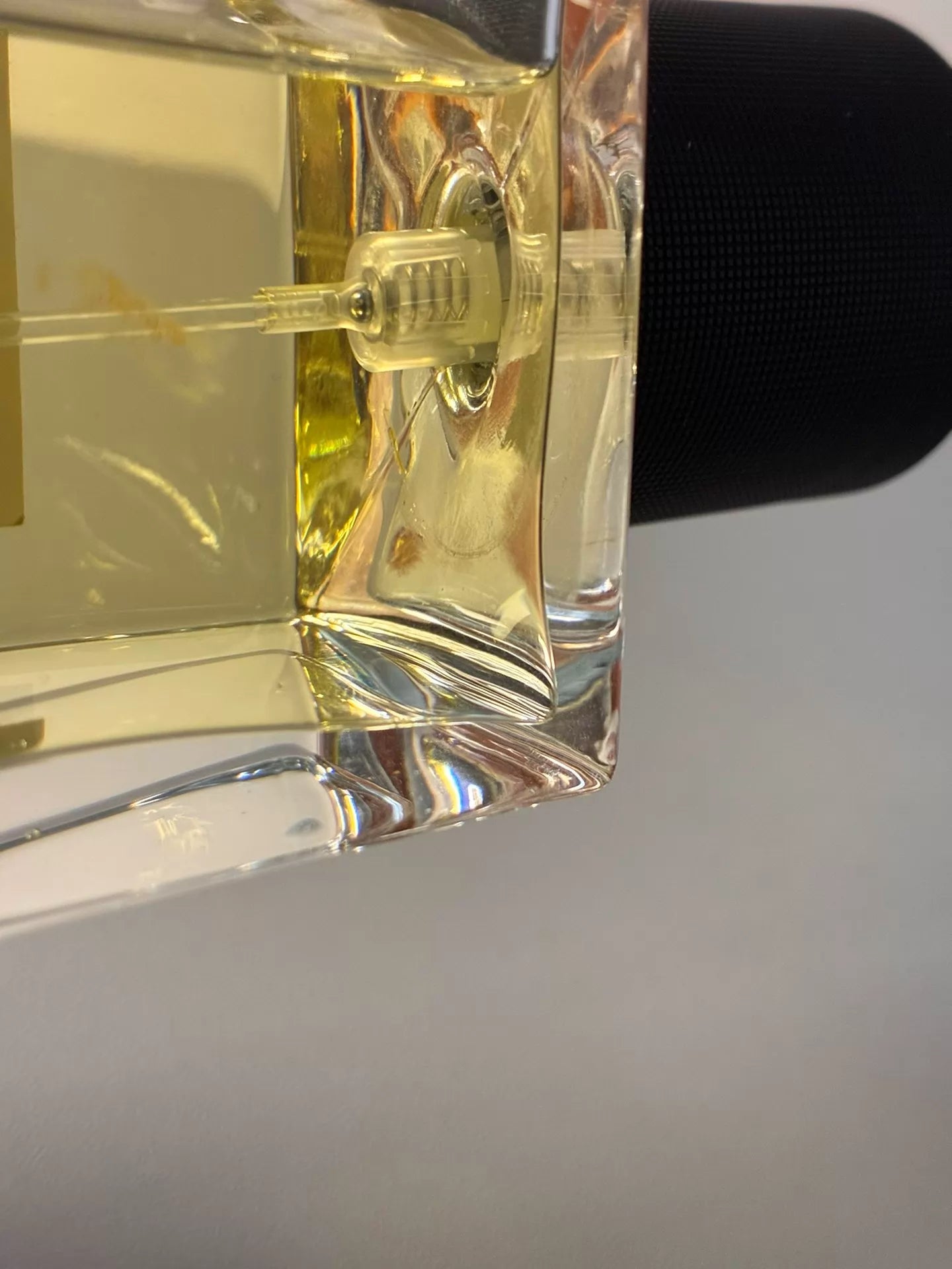 200726-350 Yves Saint Laurent Haute Couture Leather 125ml 4.2 oz