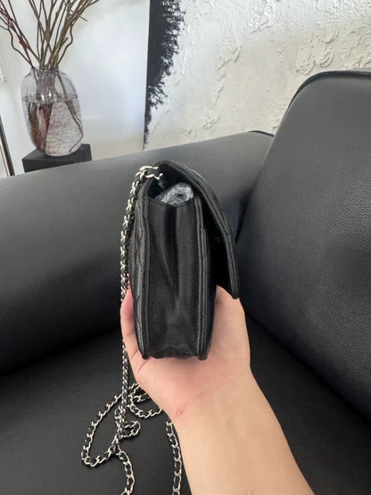 150626-bag-16 Chanel fortunewoc black silver handbag
