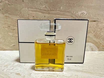 091025-89 Chanel No 19 Parfum Perfume 28ml 1 oz