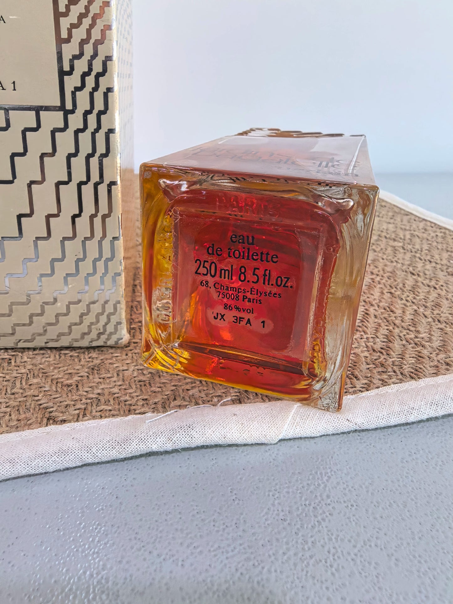 200826-33 Guerlain Jardins Bagatelle 6-digit EDT 250ml 8.5 oz