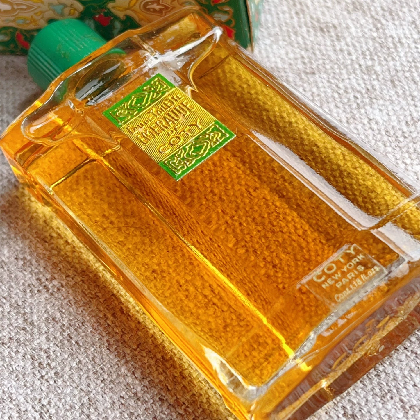 140525-84 Coty Emeraude Eau de Toilette EDT 35ml 1.1oz