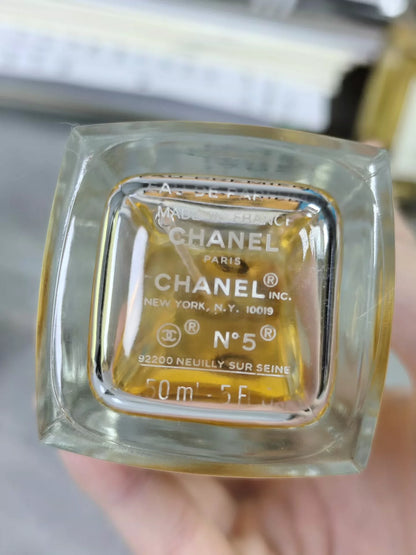 120625-11 Chanel No 5 150ml 5.1oz Eau Premiere
