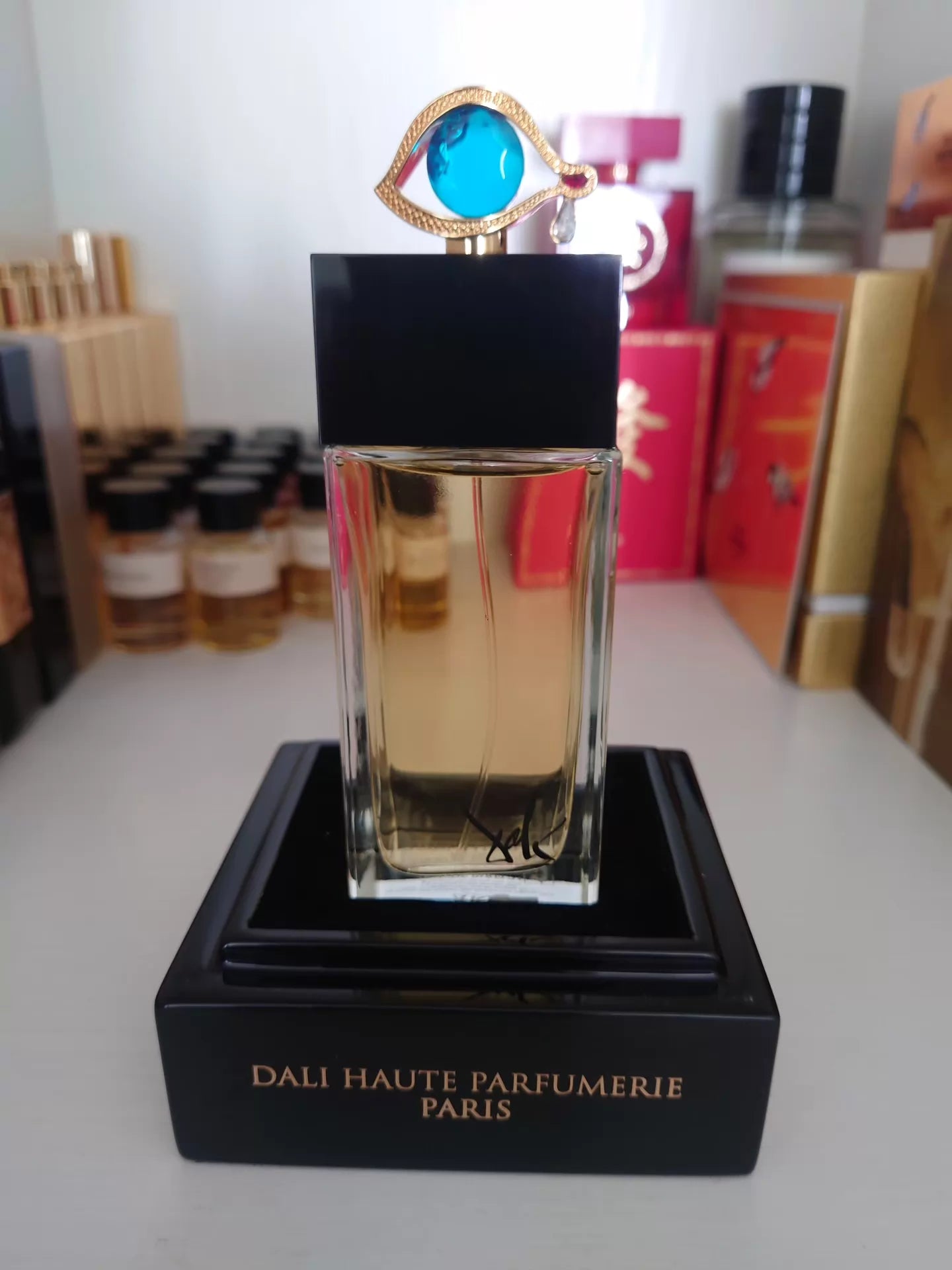 110826-134 Salvador Dali Perfume