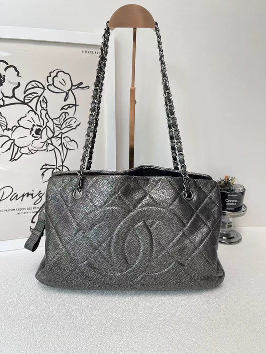 221124-41 CHANEL grey handbag TOTE bag