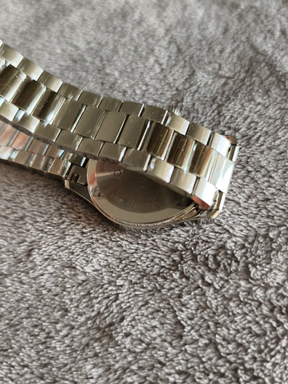 020426-watch-11 Gucci Personally idle bee