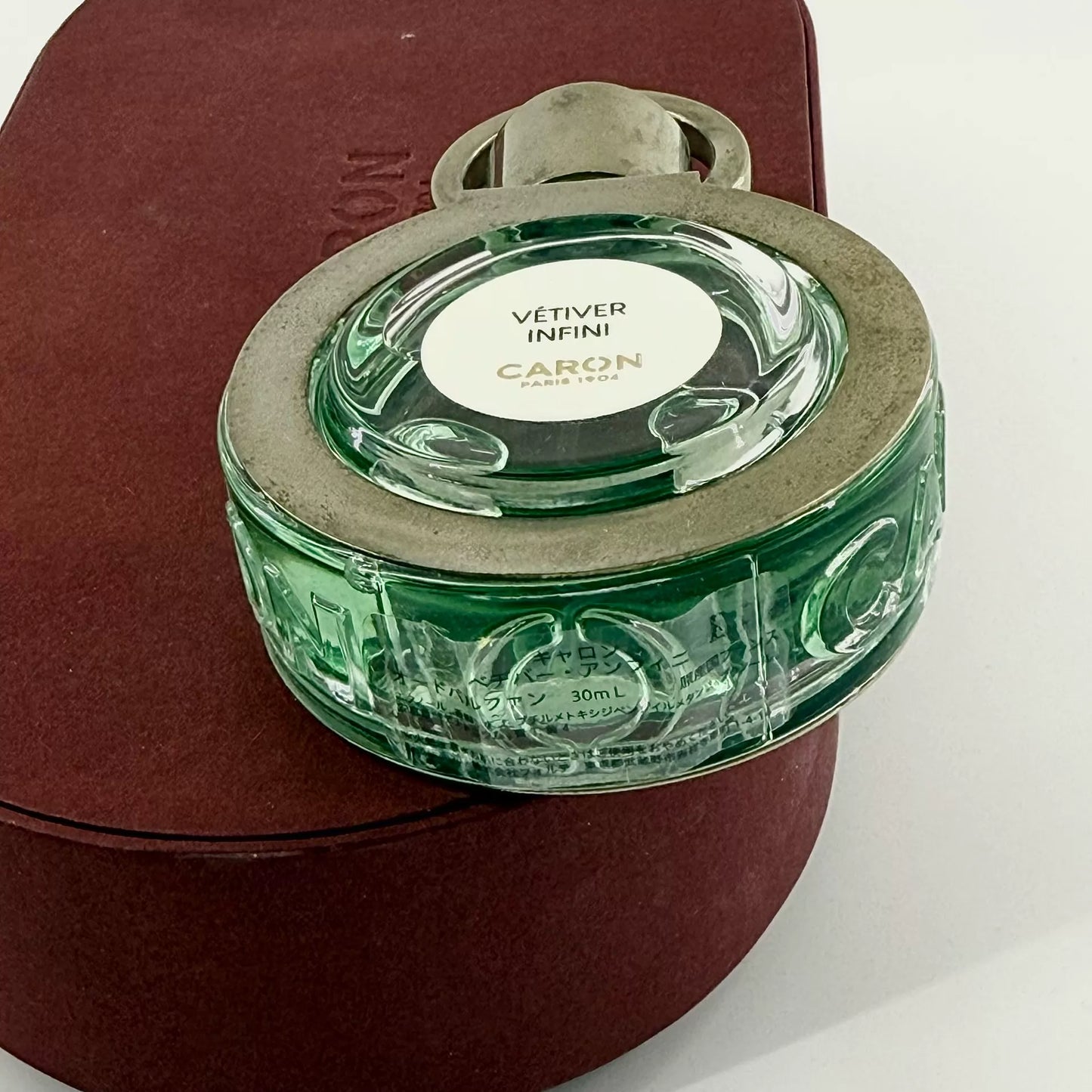 030826-124 Caron unruly vetiver EDP 30ml 1 oz