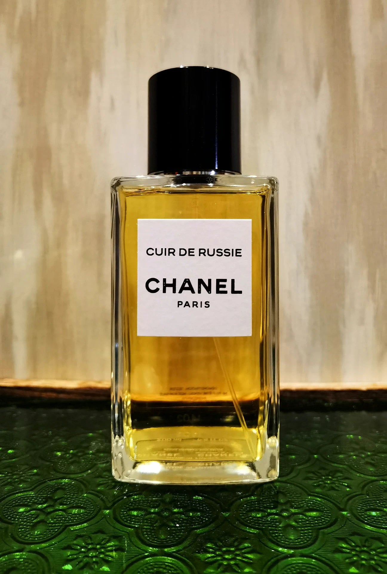 241025-37 Chanel Cuir de Russie Eau de Parfum 200ml 6.8 oz
