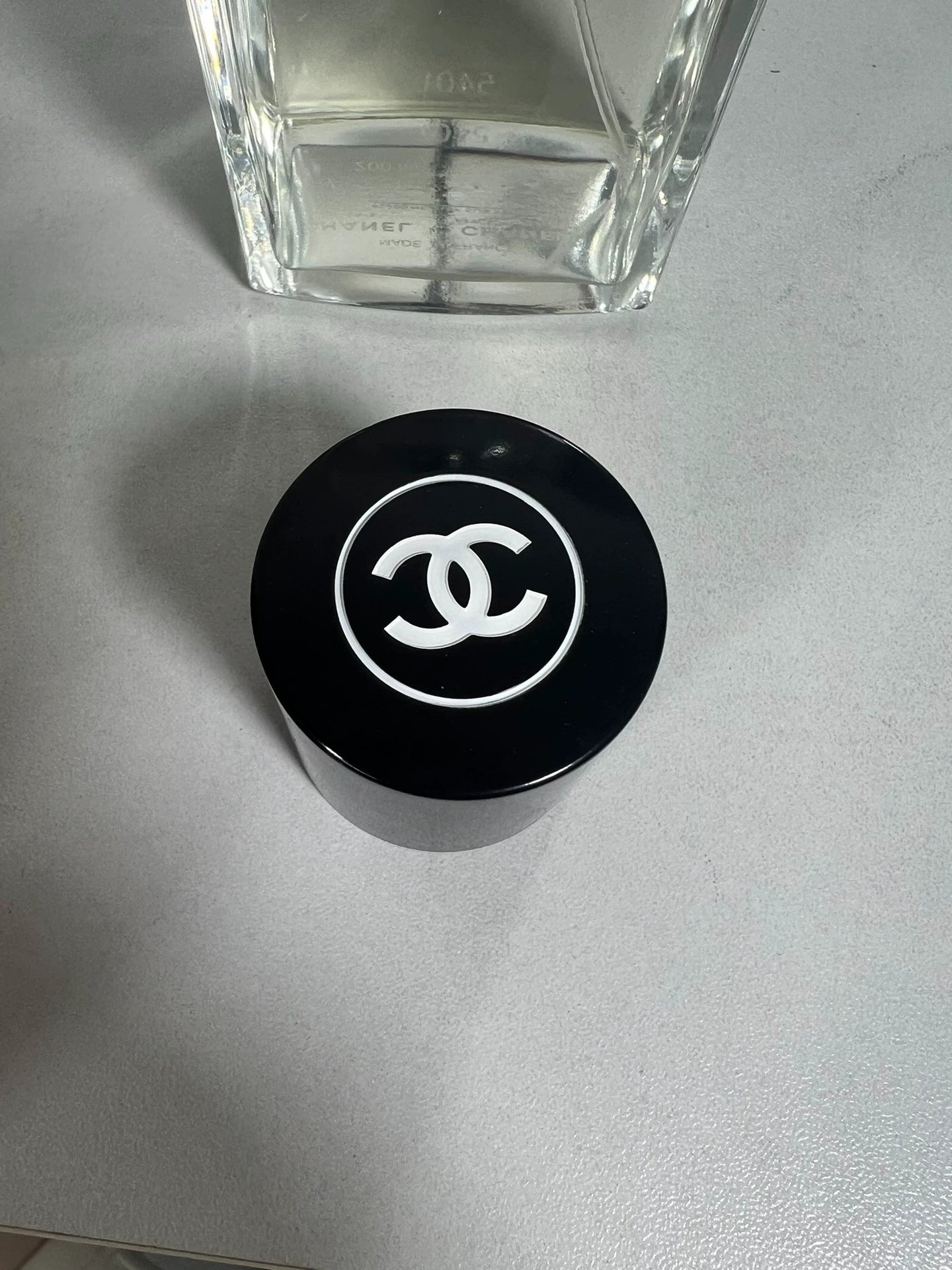 220226-21 Chanel No. 18 with box 200ml 6.8 oz