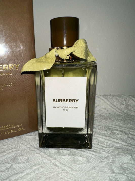 190326-97 Burberry Hawthorn Flower in Parfum 100ml  3.4oz