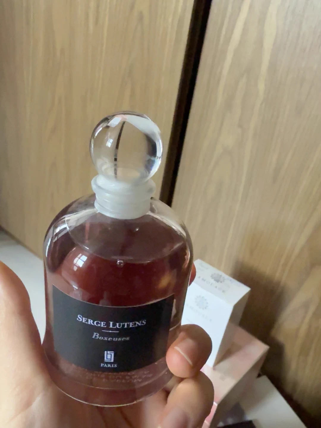 010126-41 Serge Lutens  75ml 2.5oz Eau de parfum EDP