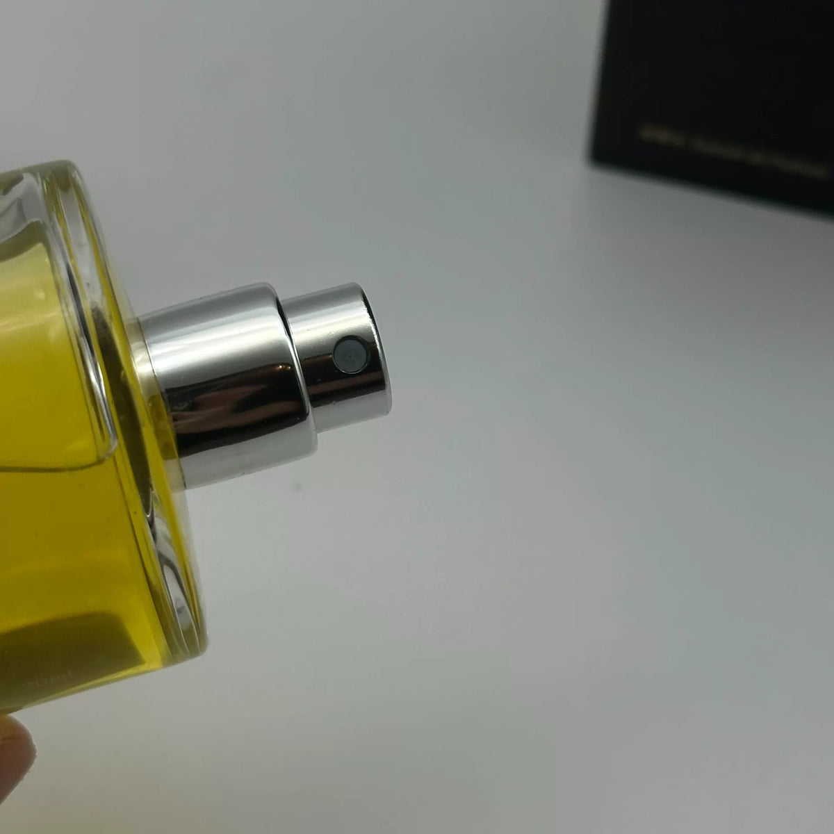 151026-27 YSL Saint Laurentian Red 125ml 4.2 oz