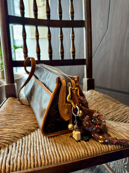 150626-bag-43 Simple luxurious LV handbag