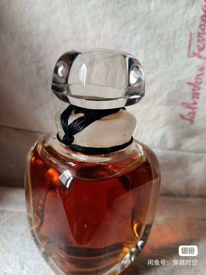 190526-174 Givenchy Heart 56ml 1.9 oz