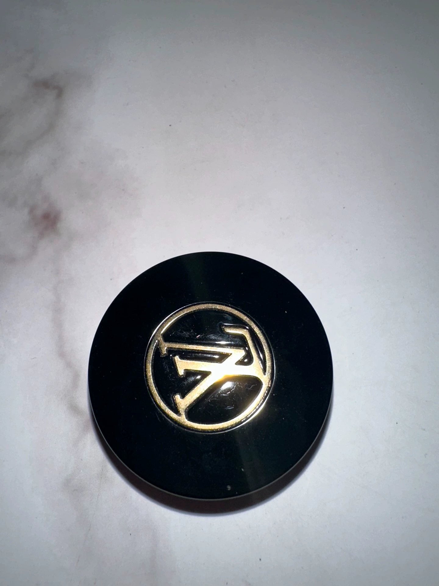 220426-7 Louis Vuitton Louis 200ml 6.8 oz