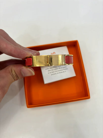 071024-20 Hermes orange enamel gold bracelet Clic HH (GM)