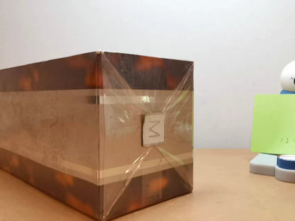 220226-41 Molyneux vivre 90ml 3 oz