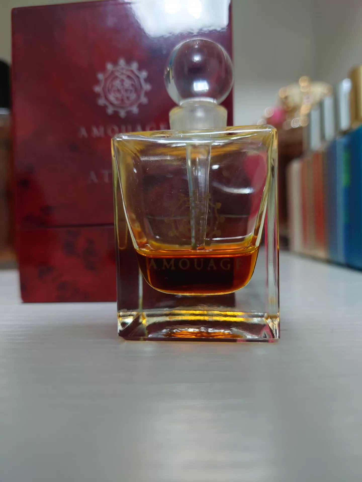 110826-29 Amouage asrar essential oil Perfume