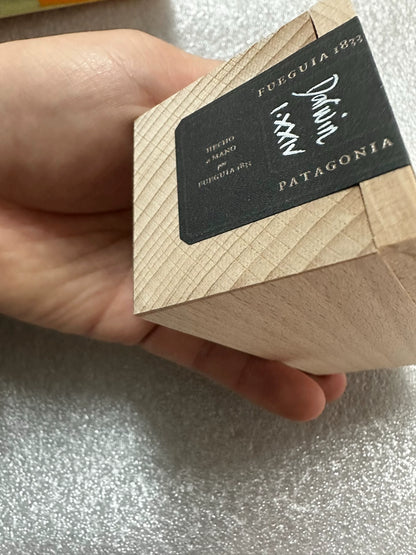 161026A-43 Fueguia 1833 Book wooden box Perfume