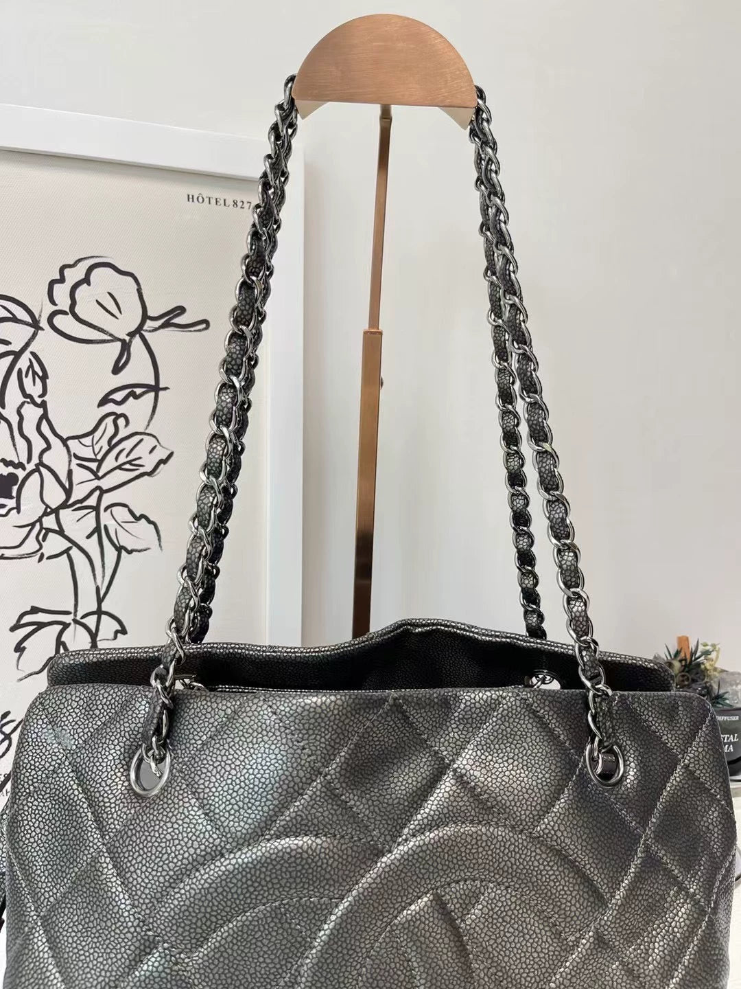 221124-41 CHANEL grey handbag TOTE bag