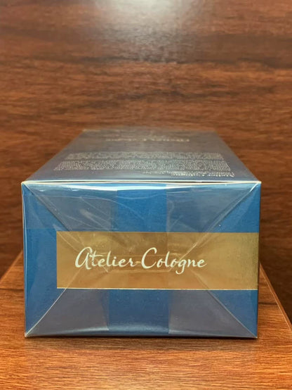 100326-91 Oulon Jade Wood Parfum 200ML  6.8oz