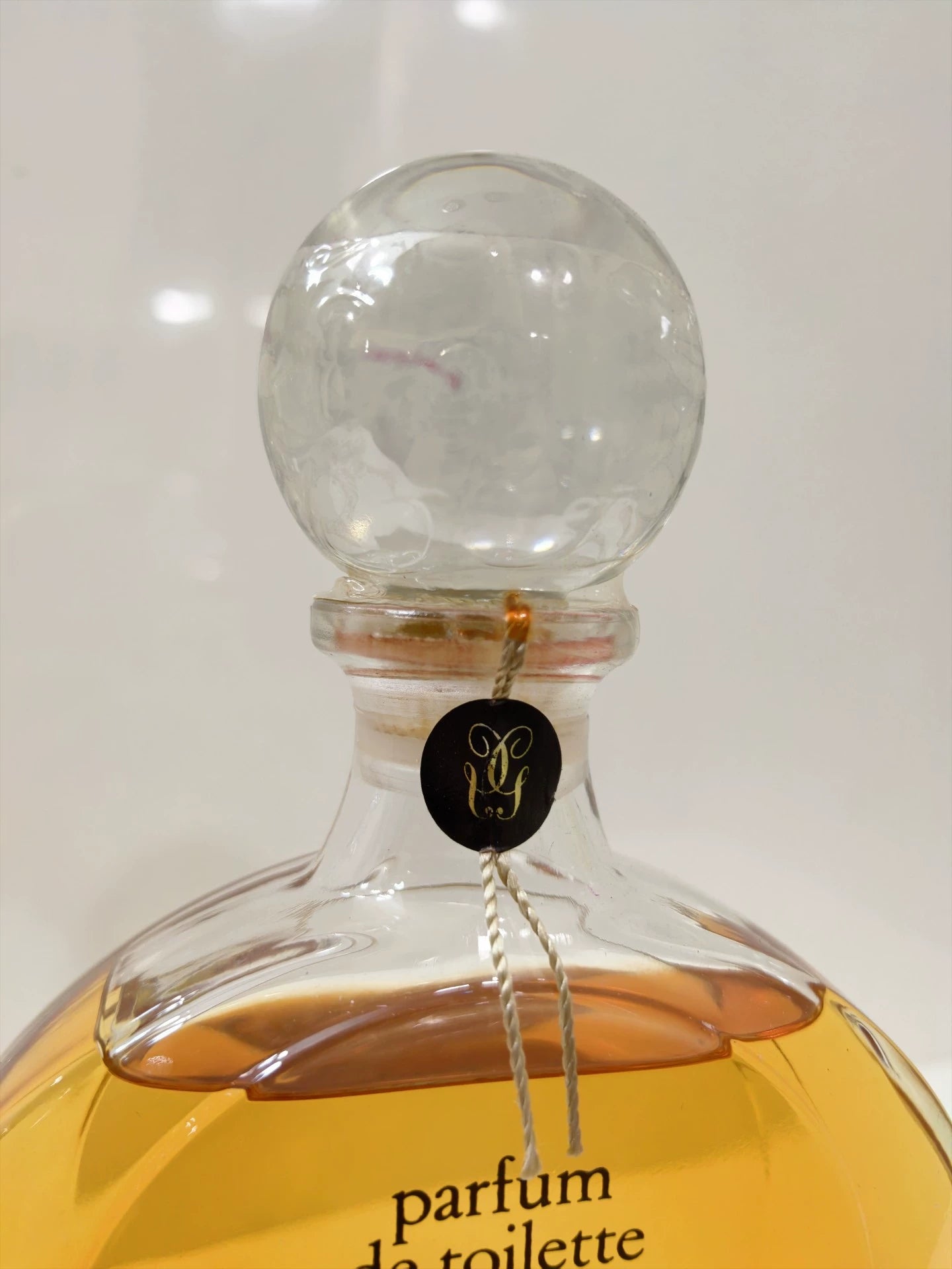 100826-97 Guerlain Nasima pdt 250ml 8.5 oz